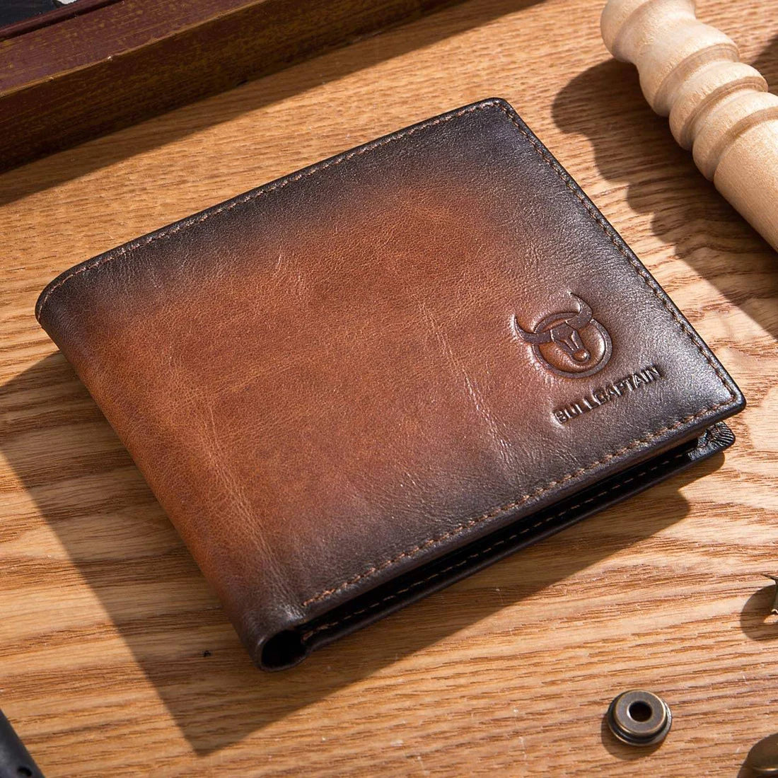 From Classic to Modern: The Range of BullCaptain Leather Wallet Designs